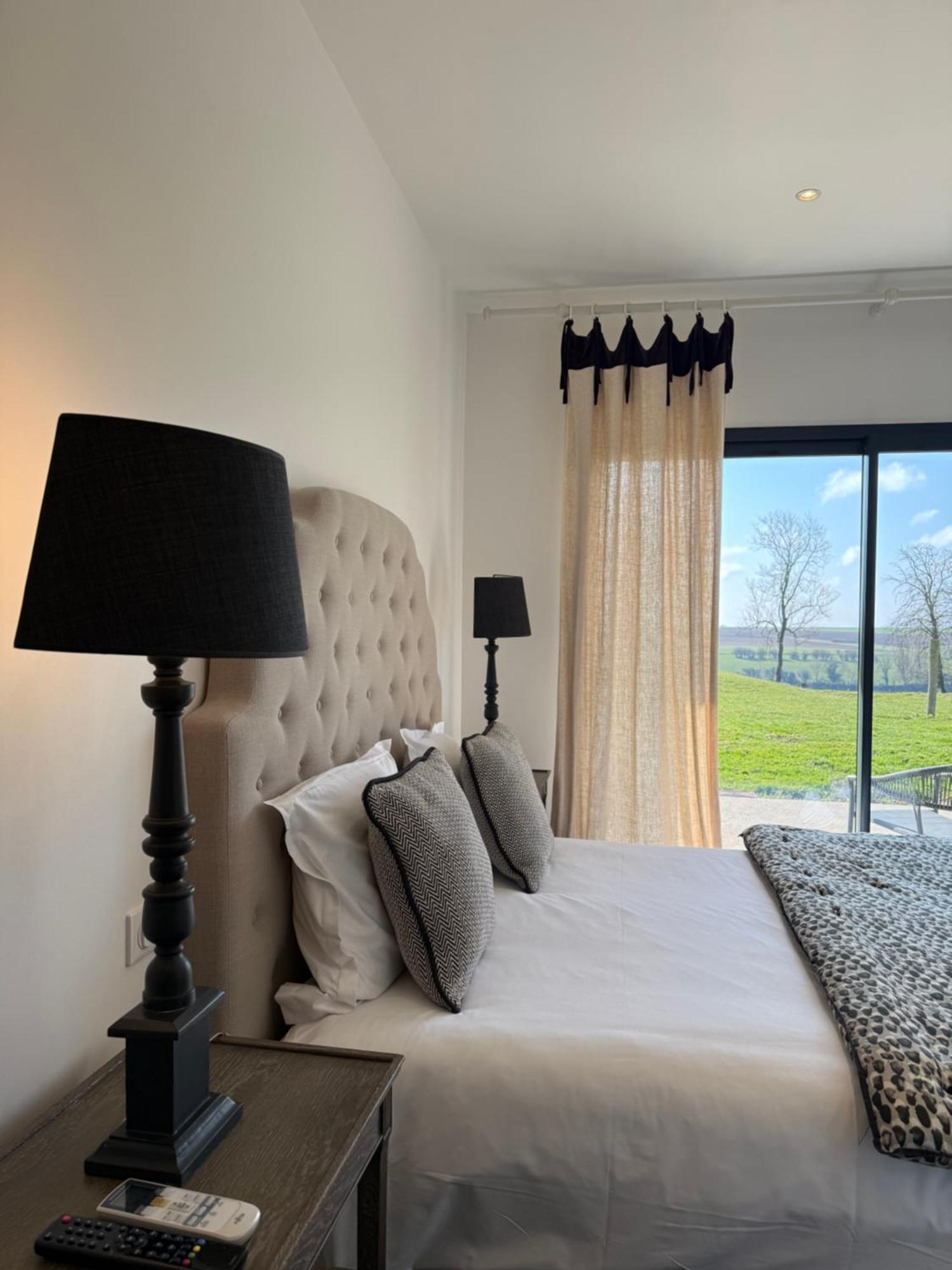 Hotel Et Restaurant Le Clos De La Prairie Gouy-Saint-André Buitenkant foto